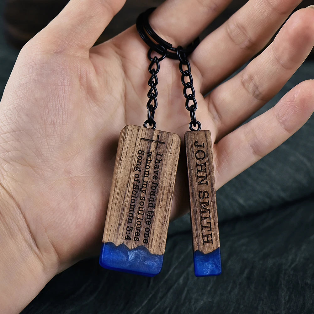 Custom resin wood keychain fashion personlized gift for couple car key ring chain engraving text logo name oem