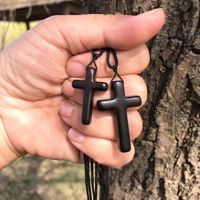 3cm-hign-end-ebony-cross-pendant-necklace-for-lady-gift-blessing-jewelry-simple-and-fashionable-sandalwood-necklace-for-men