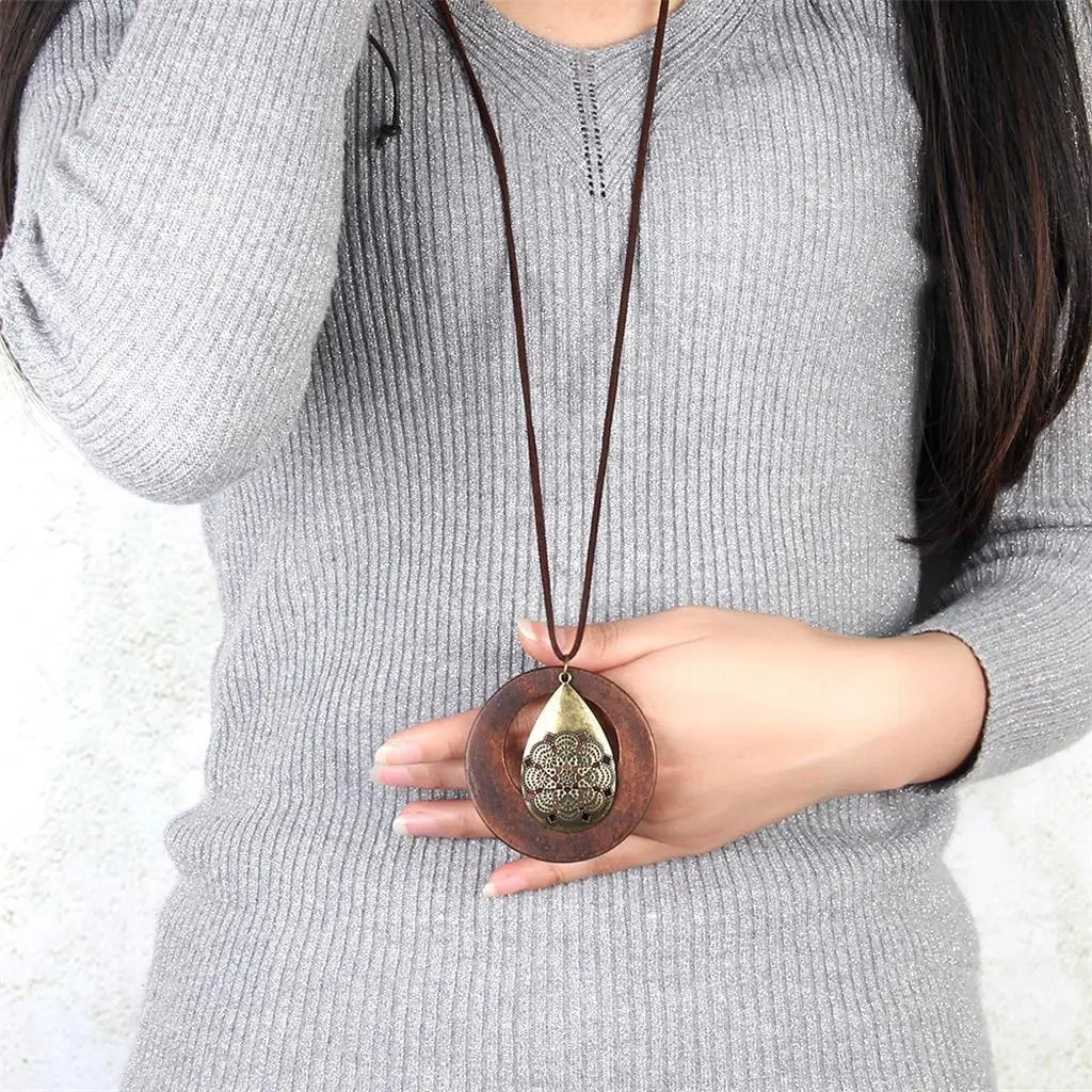 Wooden round pendant necklace vintage long style for sweater pu cord choker party