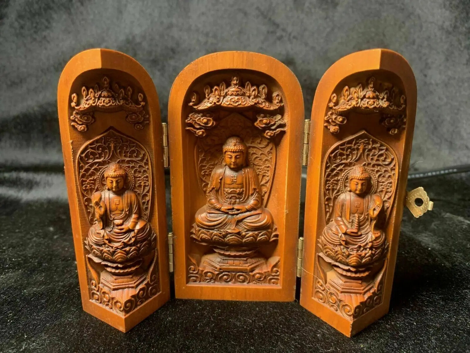 Vintage japanese netsuke old boxwood carved three open buddha box statue antique wood sculpture traditional artwork