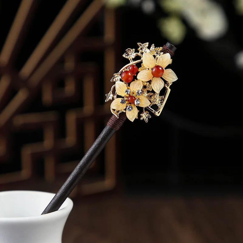 1pc wooden hair stick chinese style winding flower hairpin with tassel elegant lady clip accessories vintage 2024