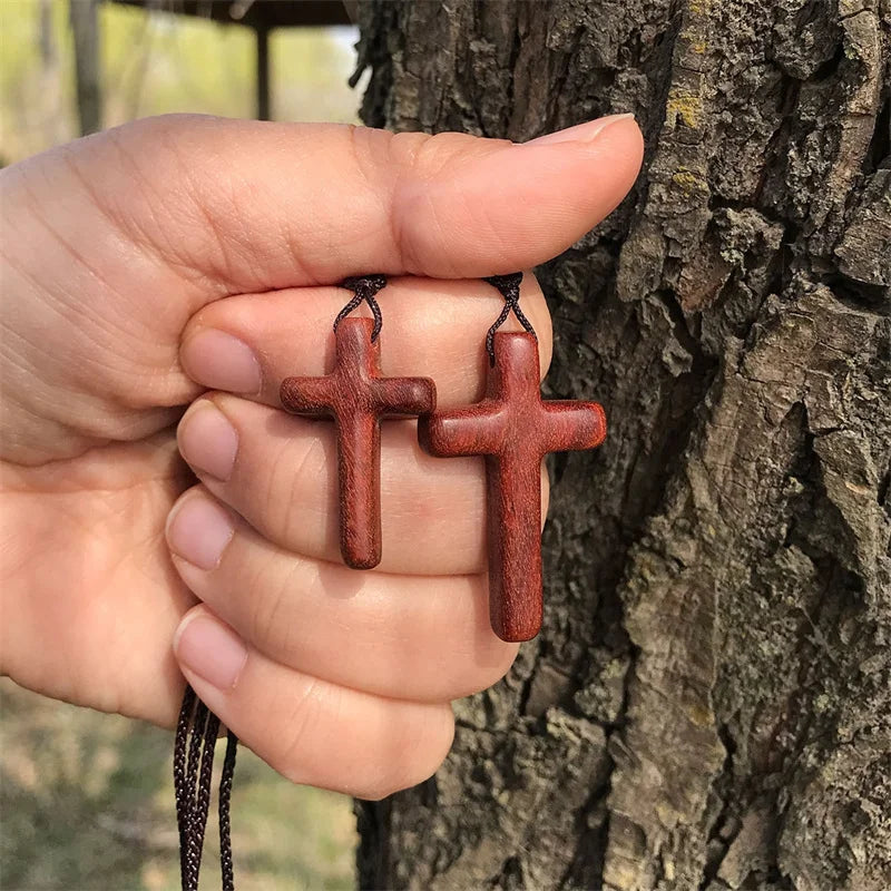 fashionable-sandalwood-cross-pendant-necklace-for-women-jewelry-high-end-wood-necklace-male-choker-accessories-3cm-3-8cm
