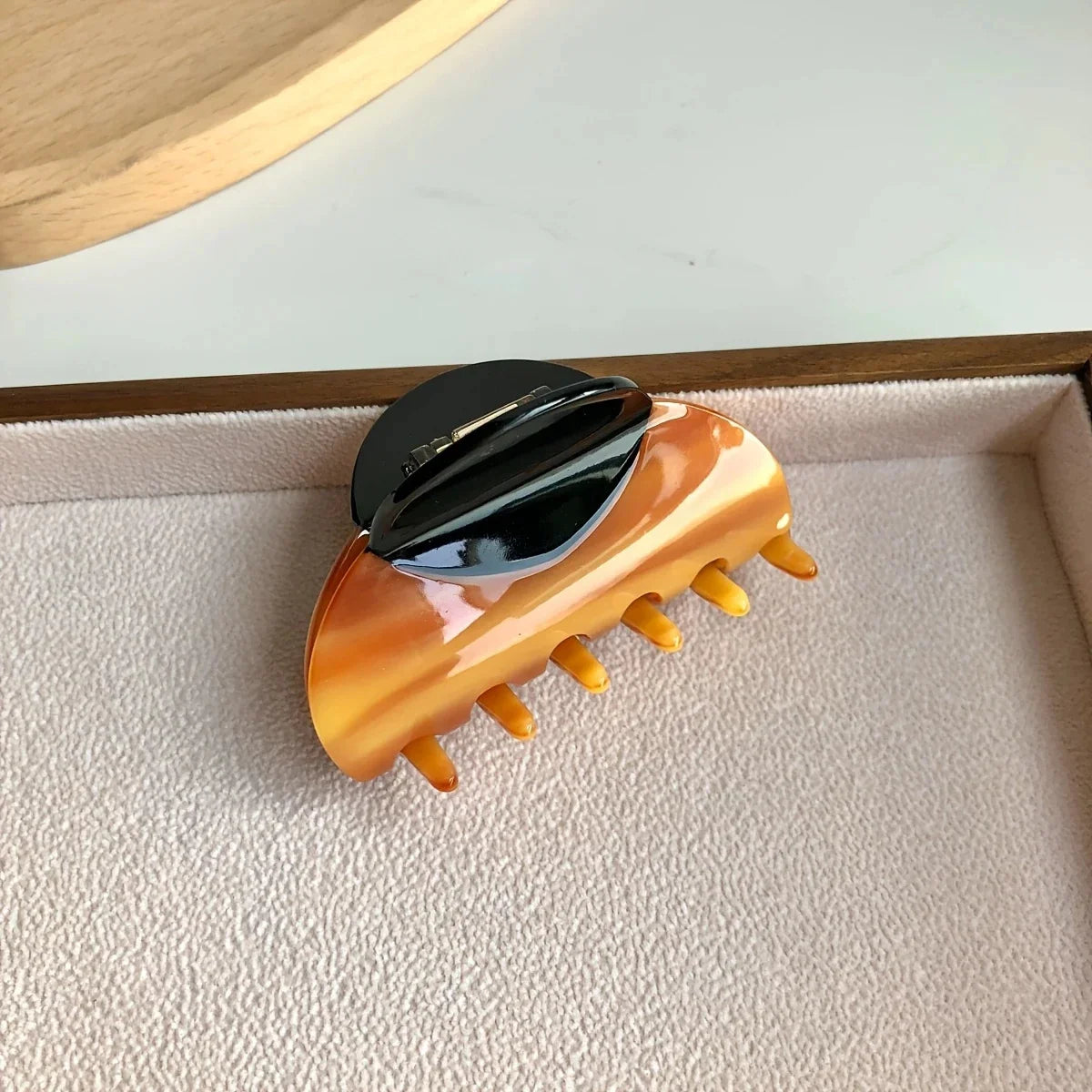 1pc elegant vintage french hair clip two-tone with wood grain & marbled design perfect for casual daily dressing cute