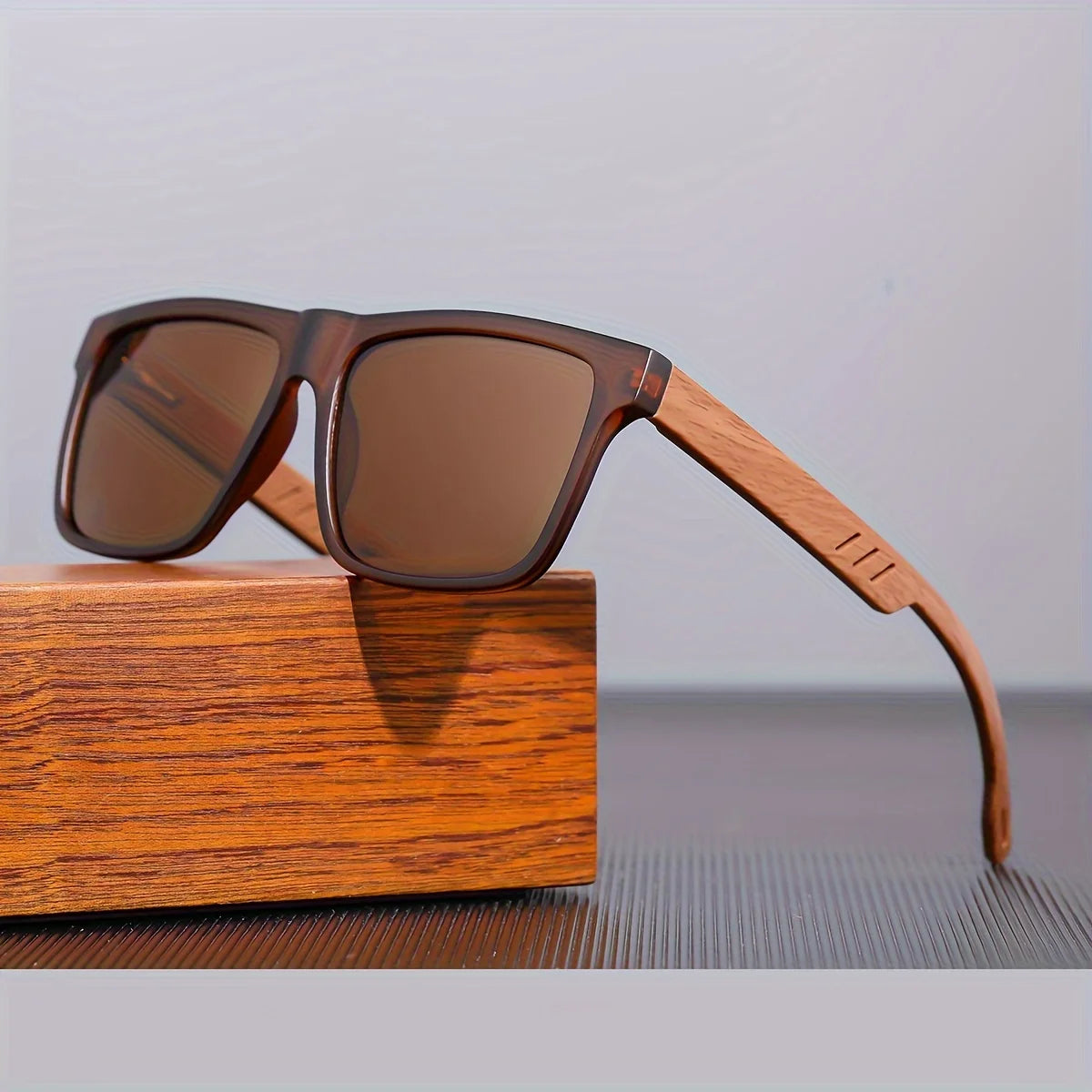 New square casual sunglasses wood grain spring hinges uv400 protection unisex outdoor daily eyewear