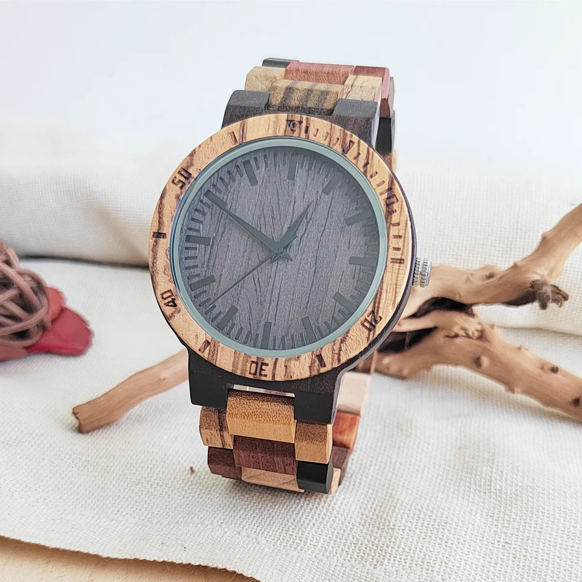 Vintage wooden wrist watches for men & women leather strap clock quartz wood personalized men’s birthday gift wholesale