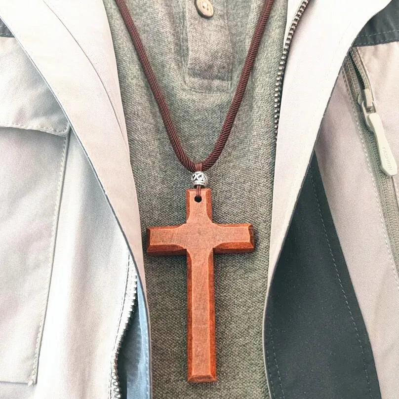 Retro artistic wooden cross nelace korean faion pendant long men’s sweater chain hanging decoration ex version - classy