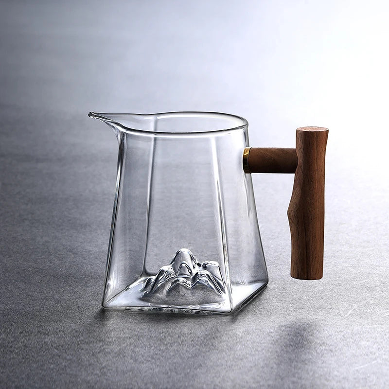 Square bottom snow mountain heat-resistant glass fair cup tea pitcher with wooden handle chahai kung fu divider set