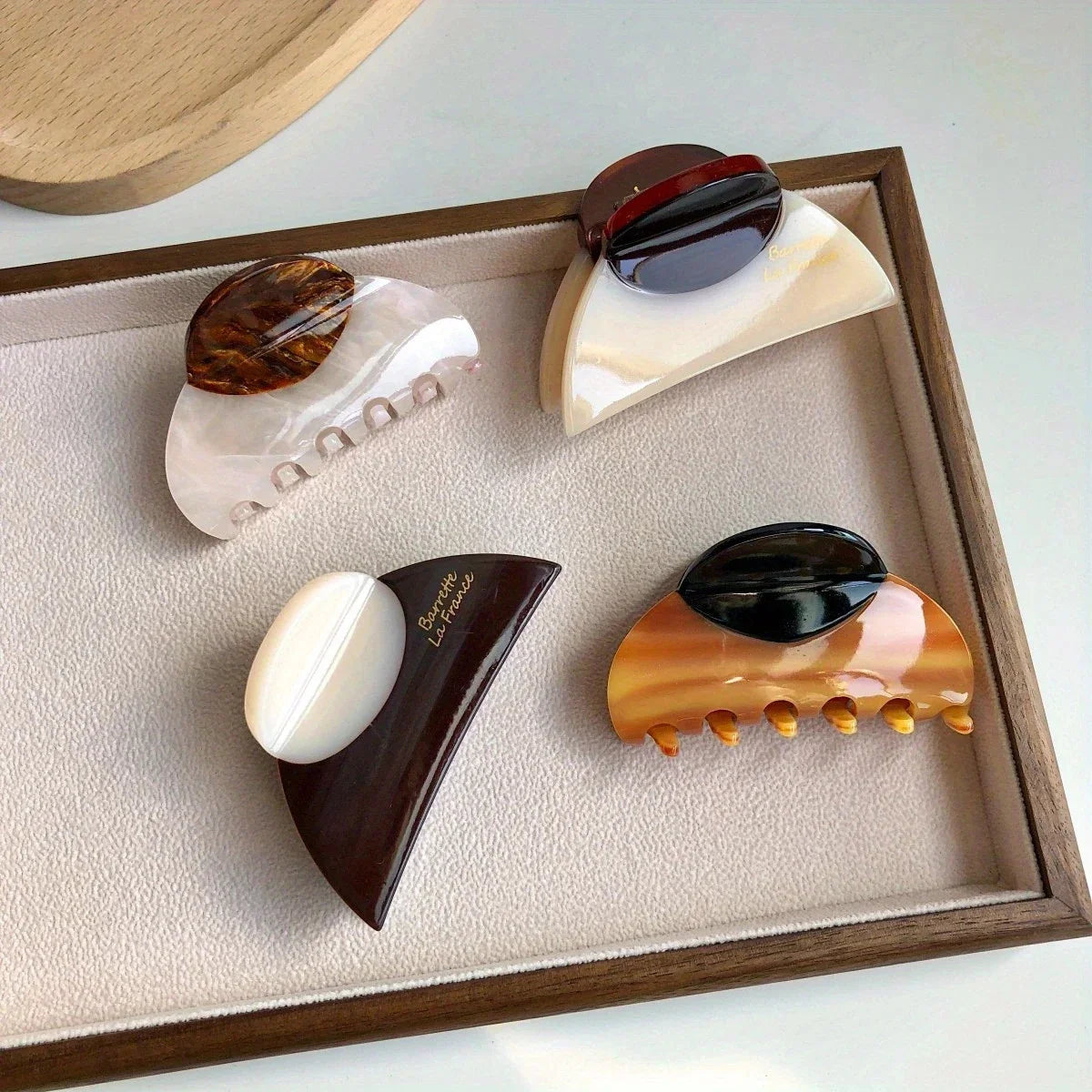 1pc elegant vintage french hair clip two-tone with wood grain & marbled design perfect for casual daily dressing cute