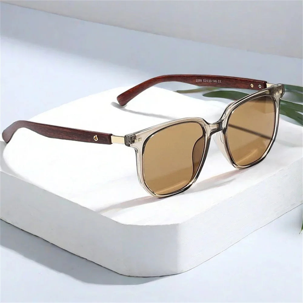 Wood sunglasses with dark polarized lenses retro fashion shades square frame men sun glasses female uv400