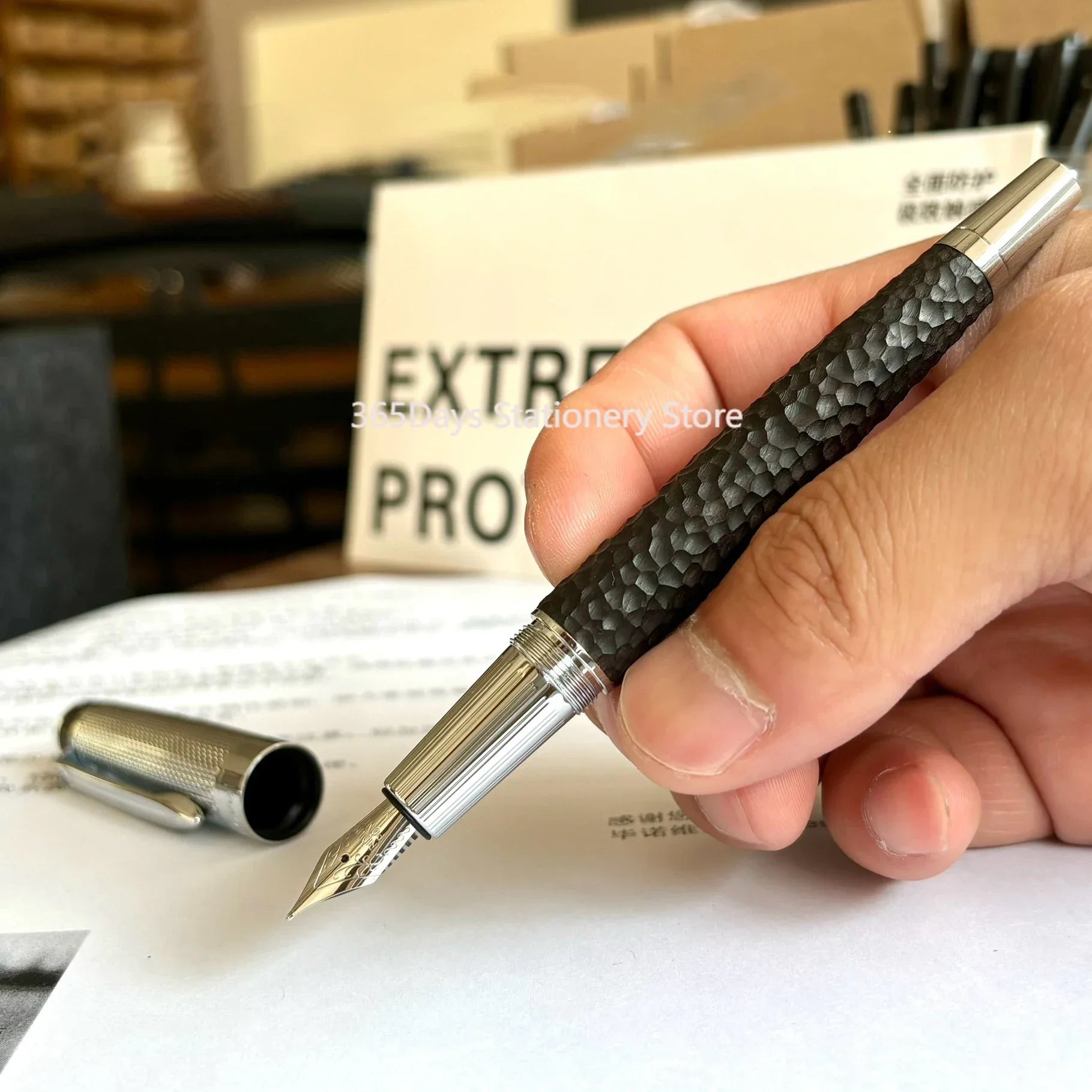 benovel-ebony-hammered-wood-hand-carved-fountain-pen-schmidt-nib-office-business-writing-stationery-gift