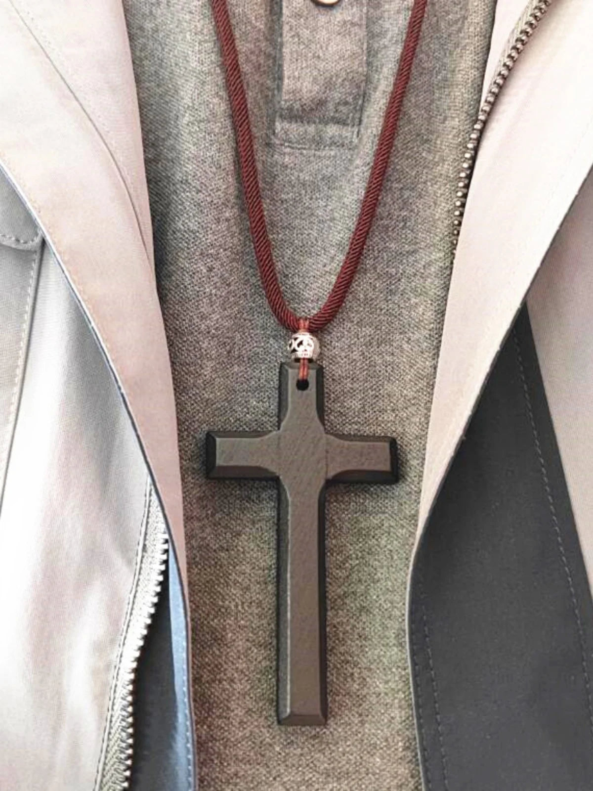 Retro artistic wooden cross nelace korean faion pendant long men’s sweater chain hanging decoration ex version