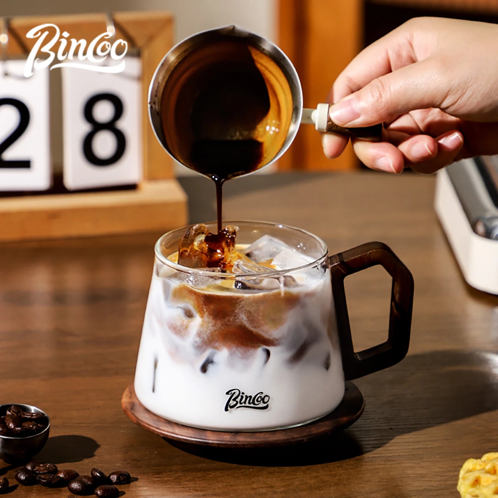 Bincoo 340ml transparent heat-resistant espresso cup glass coffee mug with wood handle cappuccino latte tea water cups