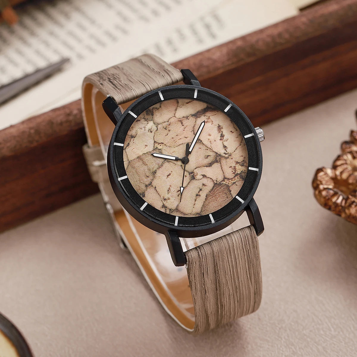 Fashion women watches casual wooden leather strap quartz wristwatches ladies clock reloj mujer