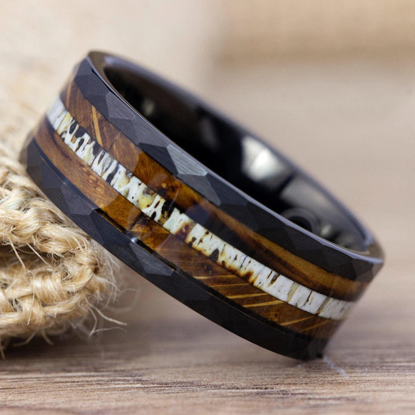 Fashion hammered stainless steel rings for men deer antler and koa wood inlay whiskey barrel wedding engagement jewelry