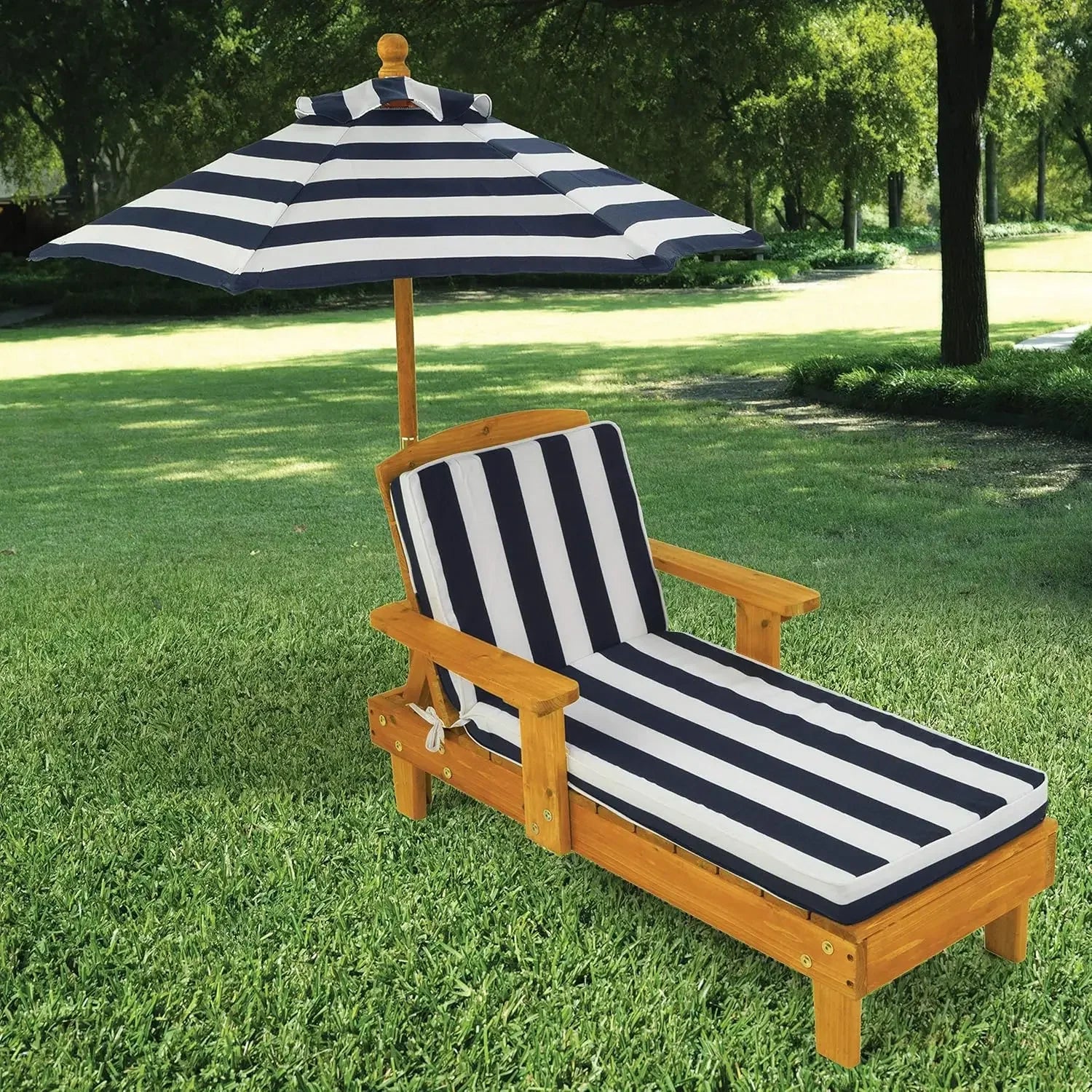Outdoor wooden chaise lounge backyard furniture chair with umbrella and cushion for kids or pets.navy white striped