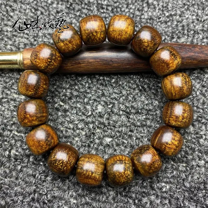 Special natural tribute wood agarwood bracelets for men and women 2.0 butter old material beads 108 hand string
