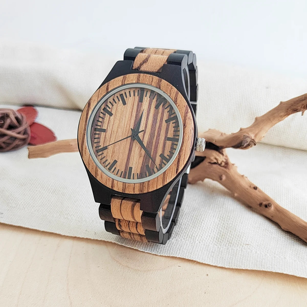 Vintage wooden wrist watches for men & women leather strap clock quartz wood personalized men’s birthday gift wholesale
