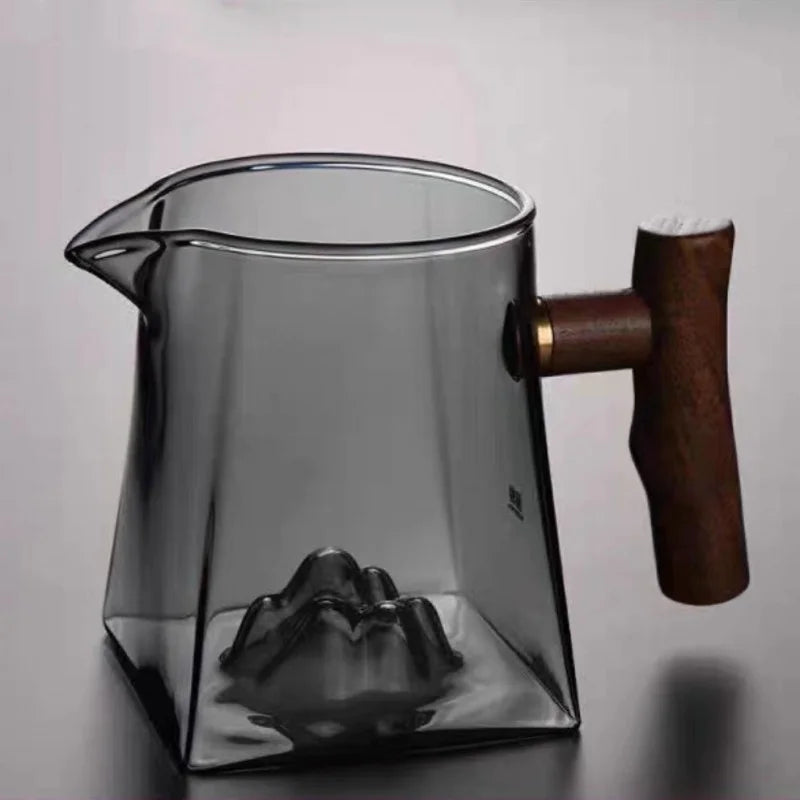 Square bottom snow mountain heat-resistant glass fair cup tea pitcher with wooden handle chahai kung fu divider set