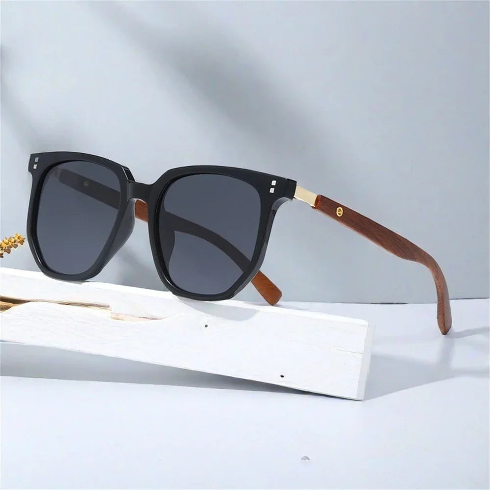 Wood sunglasses with dark polarized lenses retro fashion shades square frame men sun glasses female uv400