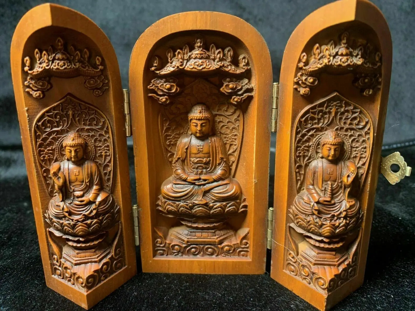Vintage japanese netsuke old boxwood carved three open buddha box statue antique wood sculpture traditional artwork