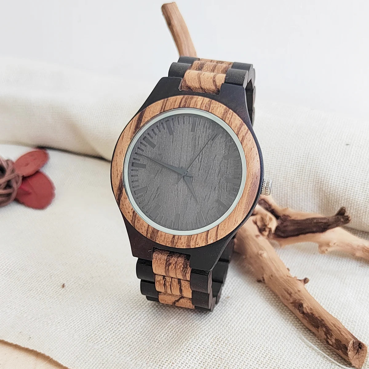 Vintage wooden wrist watches for men & women leather strap clock quartz wood personalized men’s birthday gift wholesale