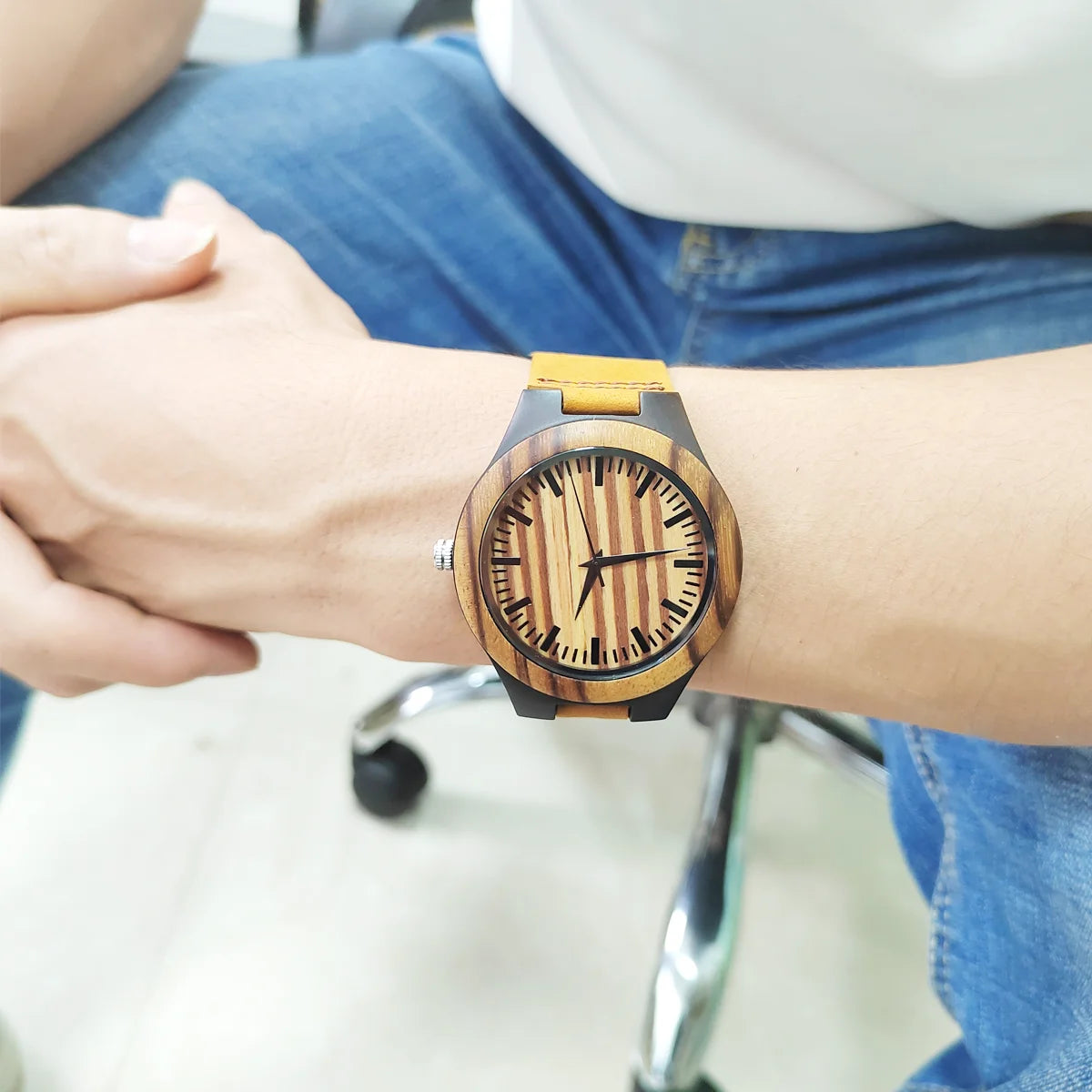 Vintage wooden wrist watches for men & women leather strap clock quartz wood personalized men’s birthday gift wholesale