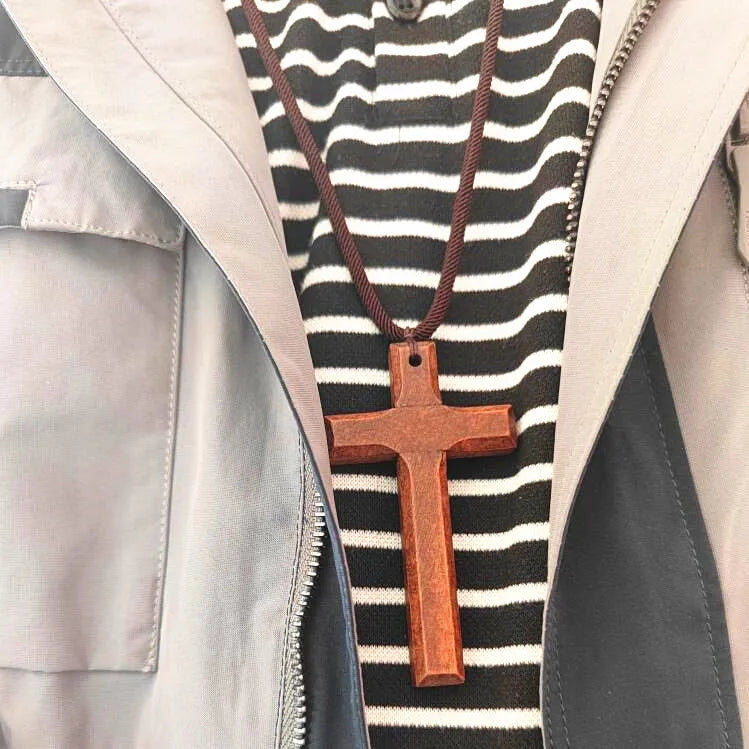 Retro artistic wooden cross nelace korean faion pendant long men’s sweater chain hanging decoration ex version - classy