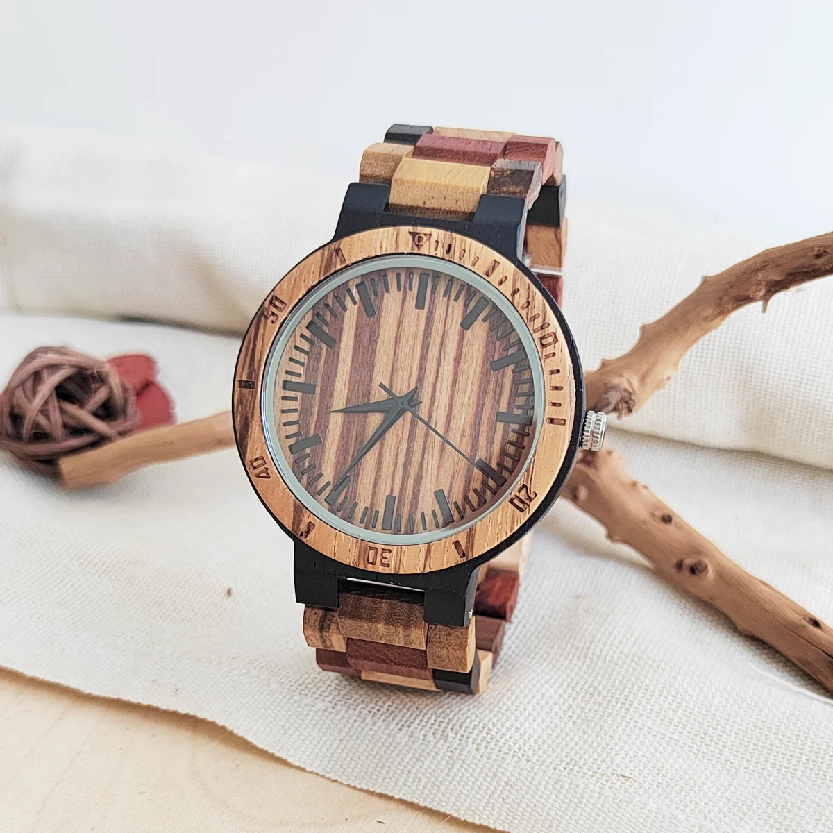 Vintage wooden wrist watches for men & women leather strap clock quartz wood personalized men’s birthday gift wholesale