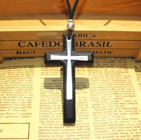 Retro artistic wooden cross nelace korean faion pendant long men’s sweater chain hanging decoration ex version