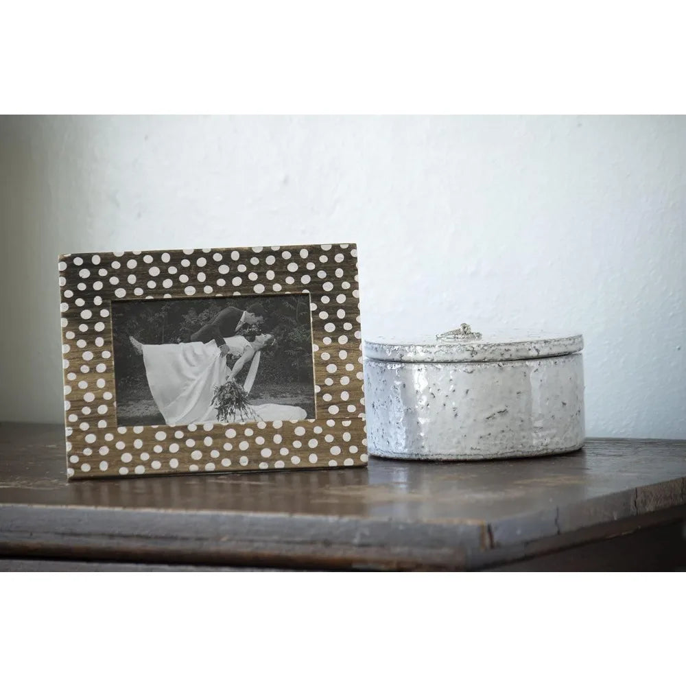 Foreside home & garden white polka dot pattern 4x6 inch wood decorative picture frame - united states
