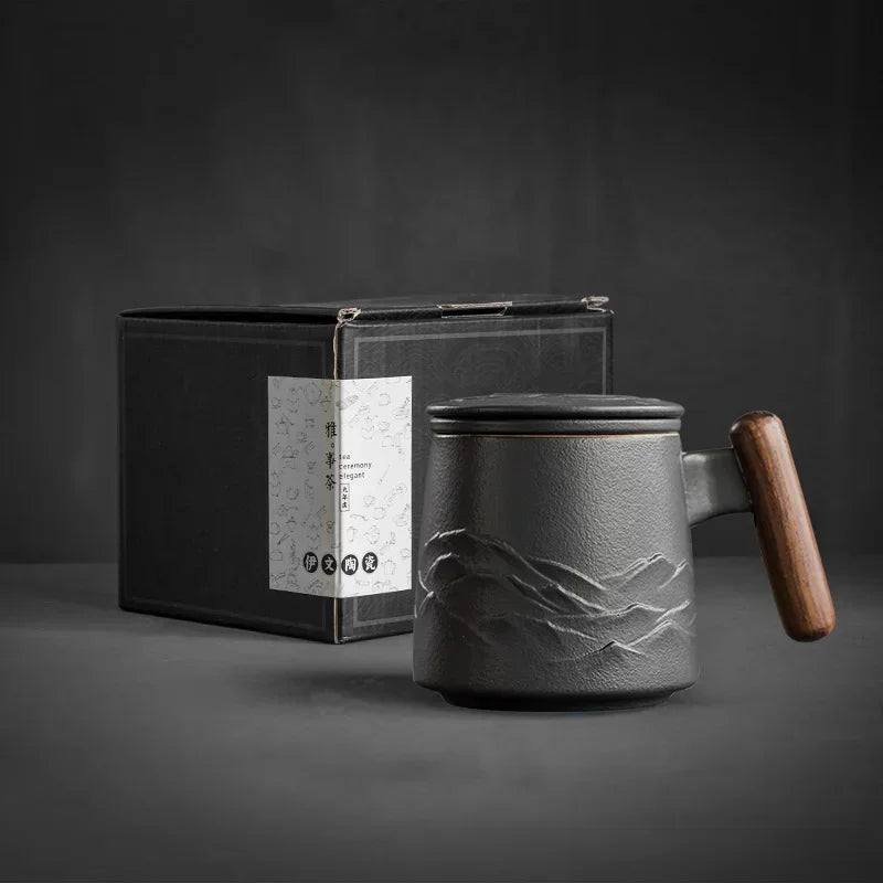 Creative tea cups and mugs ceramic mug thermal coffee cup vintage beer water infuser lid wooden handle personalized
